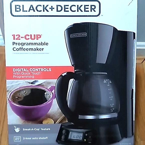 Black+Decker Other - 12 Cup Black+Decker Programmable Coffemaker Black